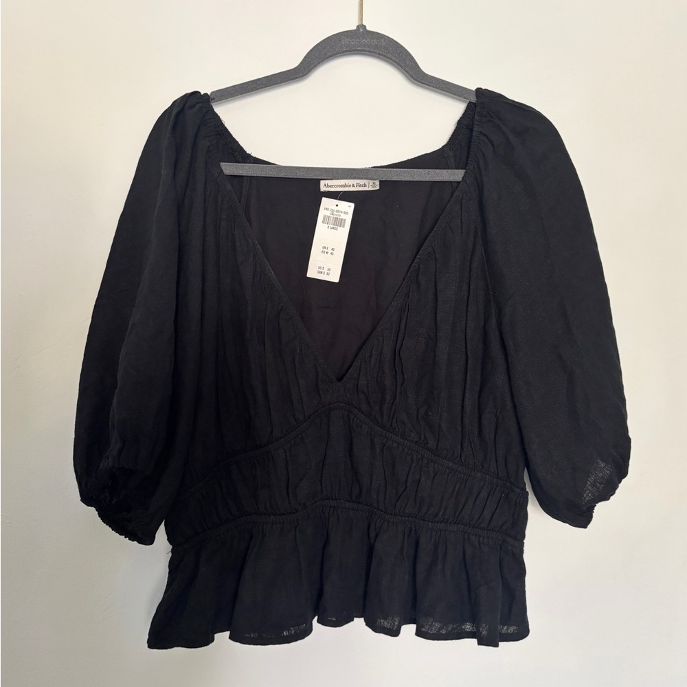 NWT Abercrombie & Fitch XL Peplum V-Neck Top Black